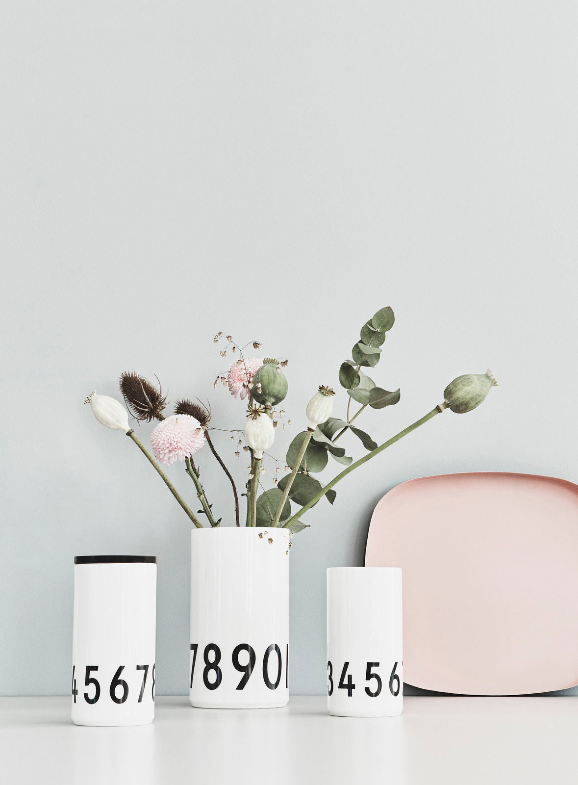 Vase en porcelaine 0-9 par Design Letters