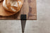 TIPTOE Pied de table de bar 110 cm et support mural par Tiptoe