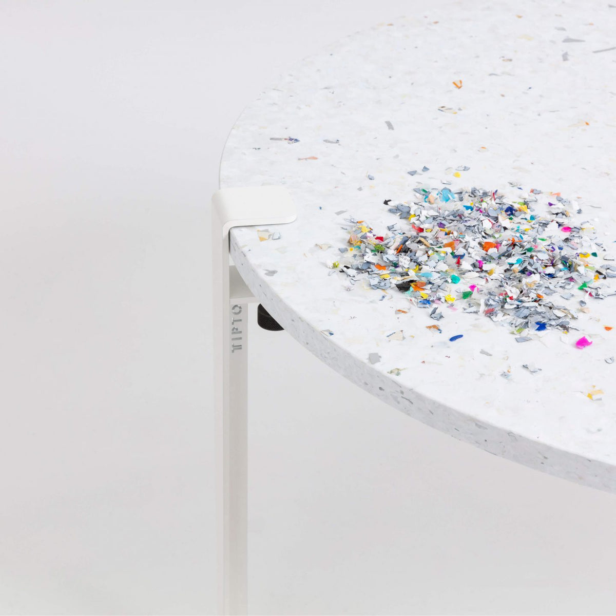 Table basse en plastique recyclé Venezia par Tiptoe