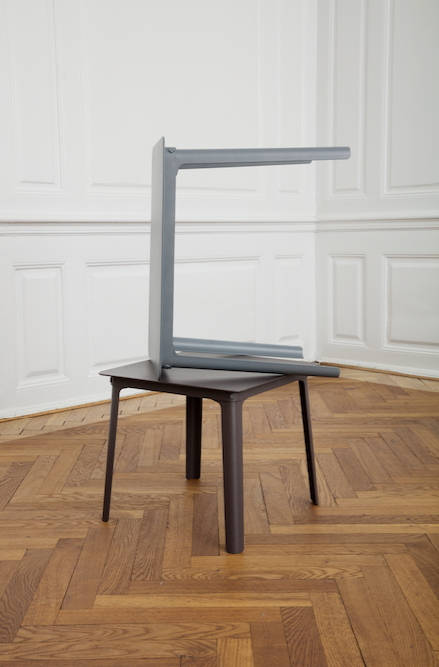 Table stable par Normann Copenhagen