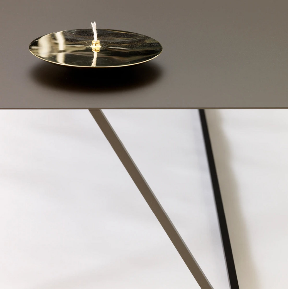 Table basse carrée Oblique par Asplund