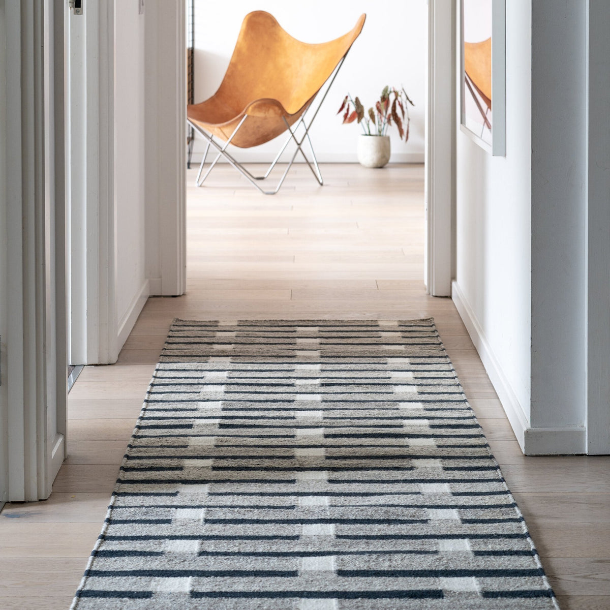 Purlin Rug by Case