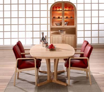 Table à manger elliptique 9243 par Dyrlund 