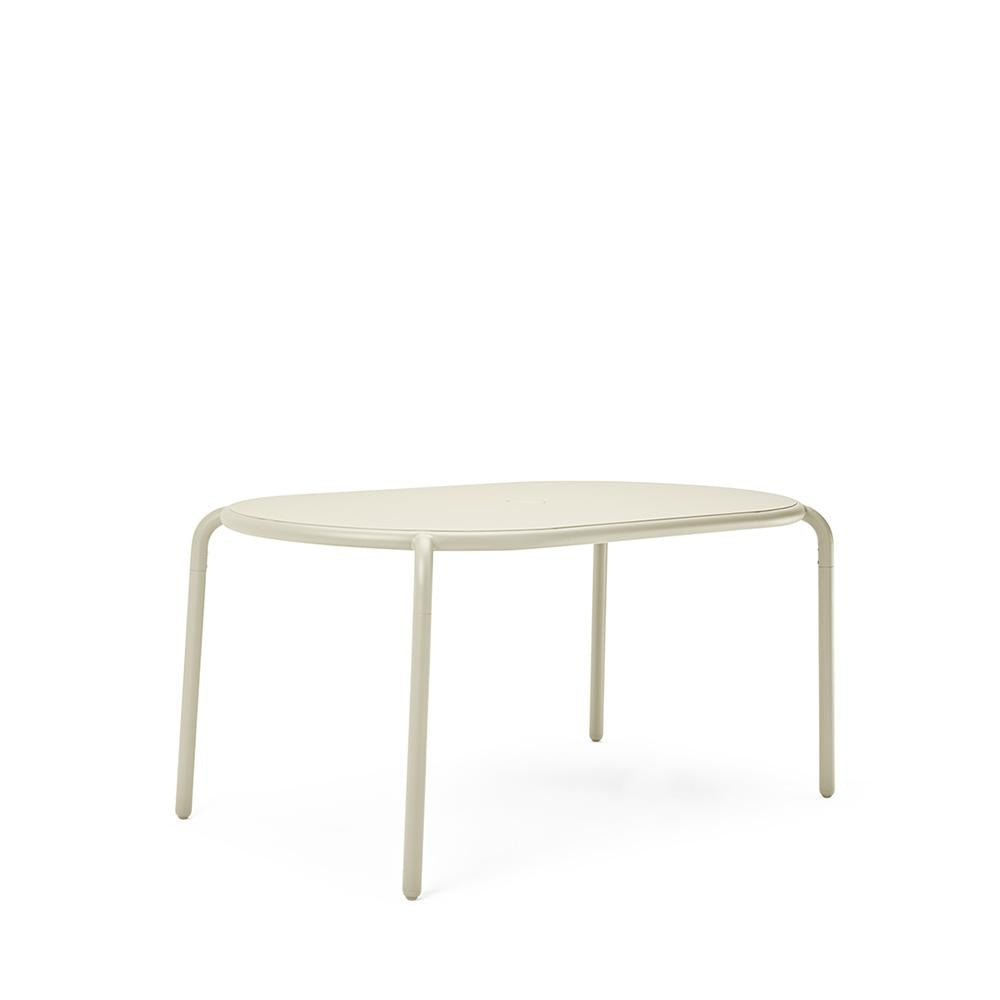 Anthracite Toní Tavolo outdoor dining table by Fatboy, featuring a sleek design with a sturdy tabletop and modern outdoor style.
