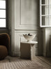Table sculpturale minérale par Ferm Living