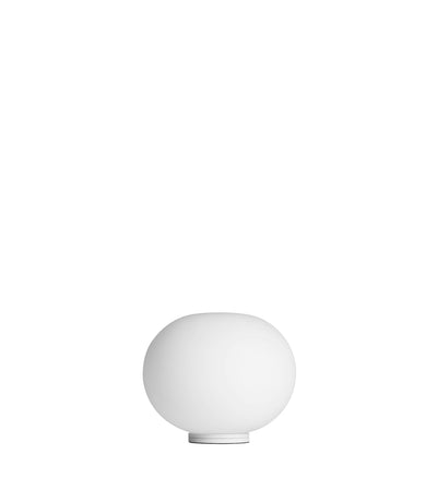Flos Glo-Ball Basic Zero switch table lamp with rounded glass shade and sleek design, ideal for modern lighting decor.