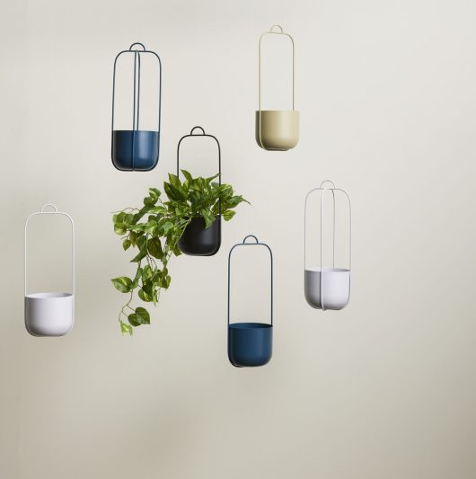 Lotus Hanging Pots (Set of 2) by Hübsch