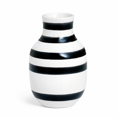 Omaggio Vase by Kähler