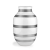 Omaggio Vase by Kähler