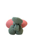 Coussin tricoté Ramona The Radis par Lorena Canals 