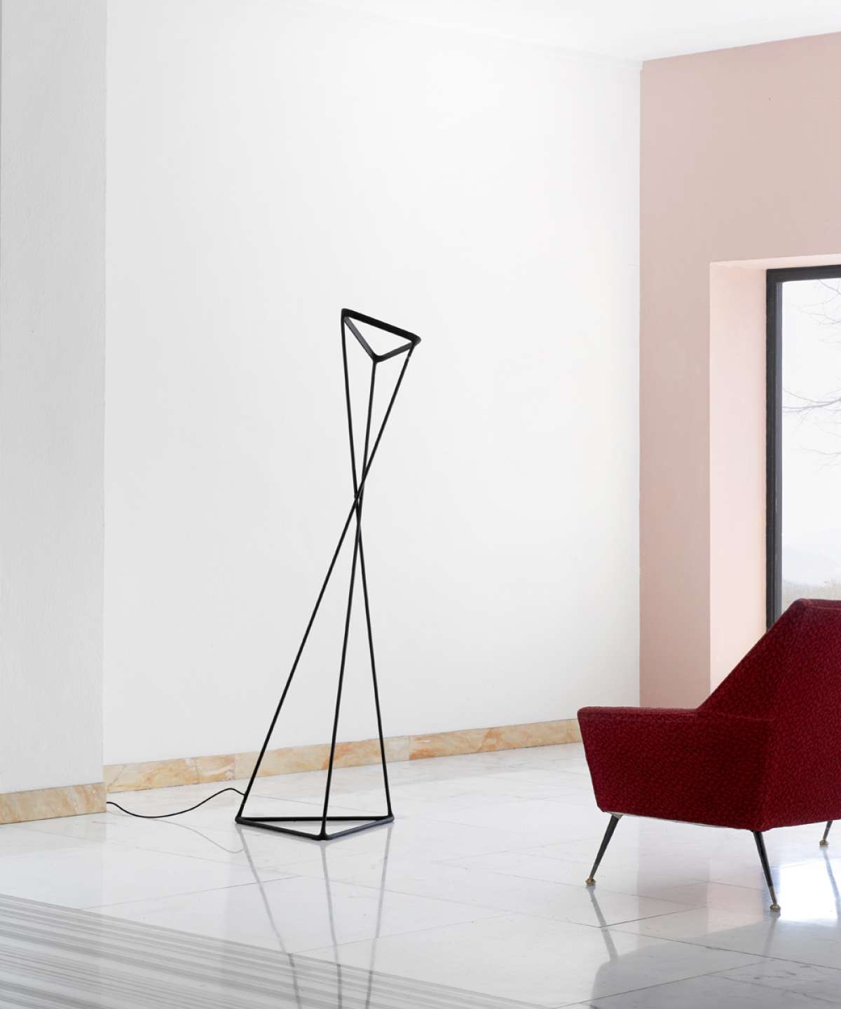 Tango Floor Lamp by Luceplan