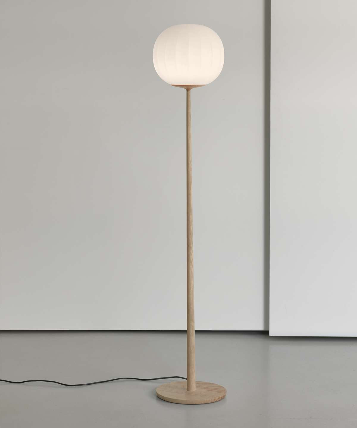 Lita Floor Lamp by Luceplan