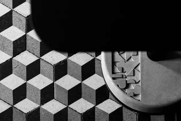 Table de bistrot Donut Cutaway par Lyon Beton