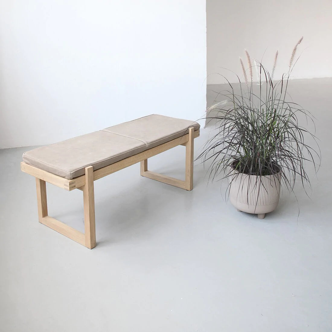 Minimal Bench - Leather by Kristina Dam Studio