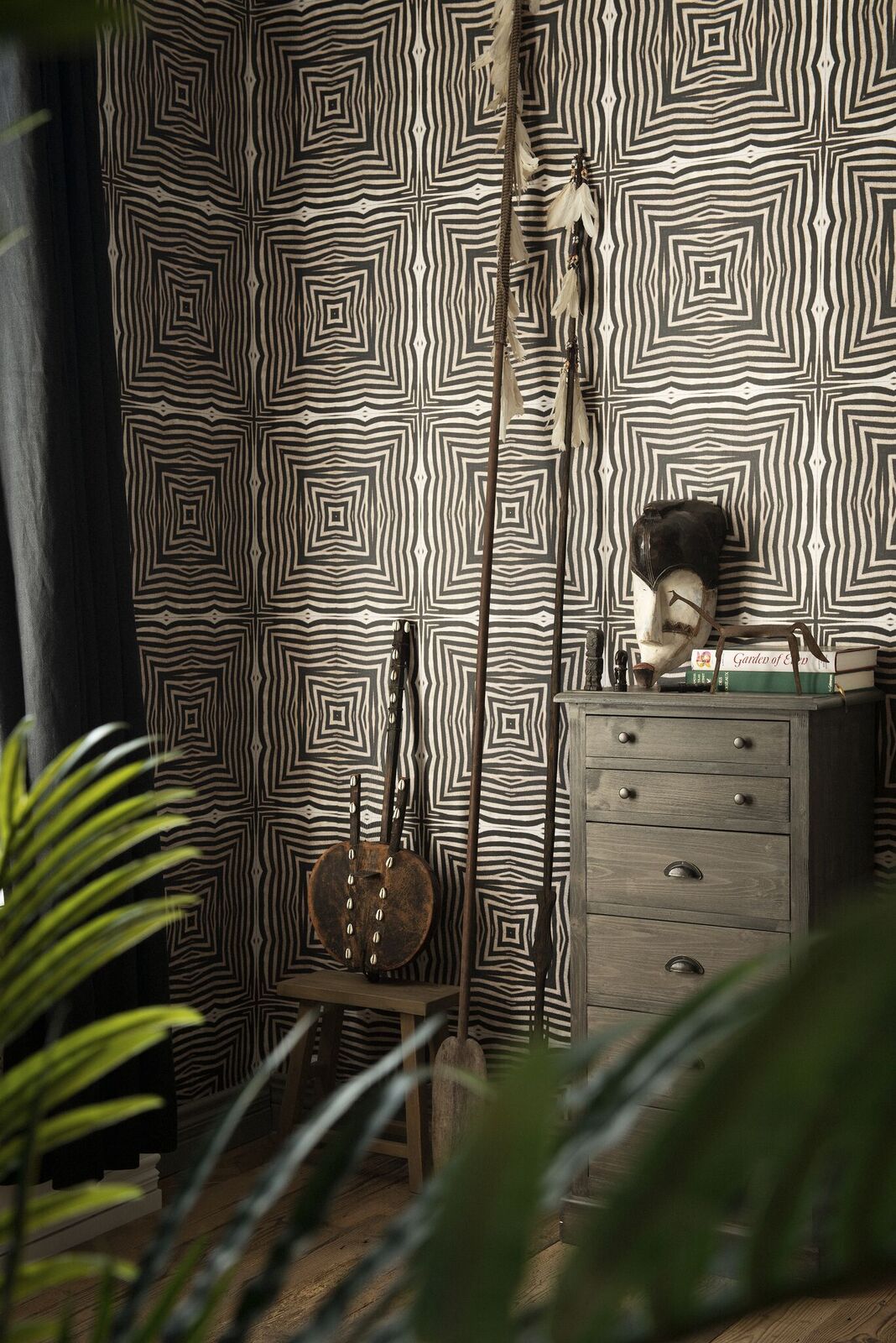 SERENGETI Wallpaper by Mindthegap