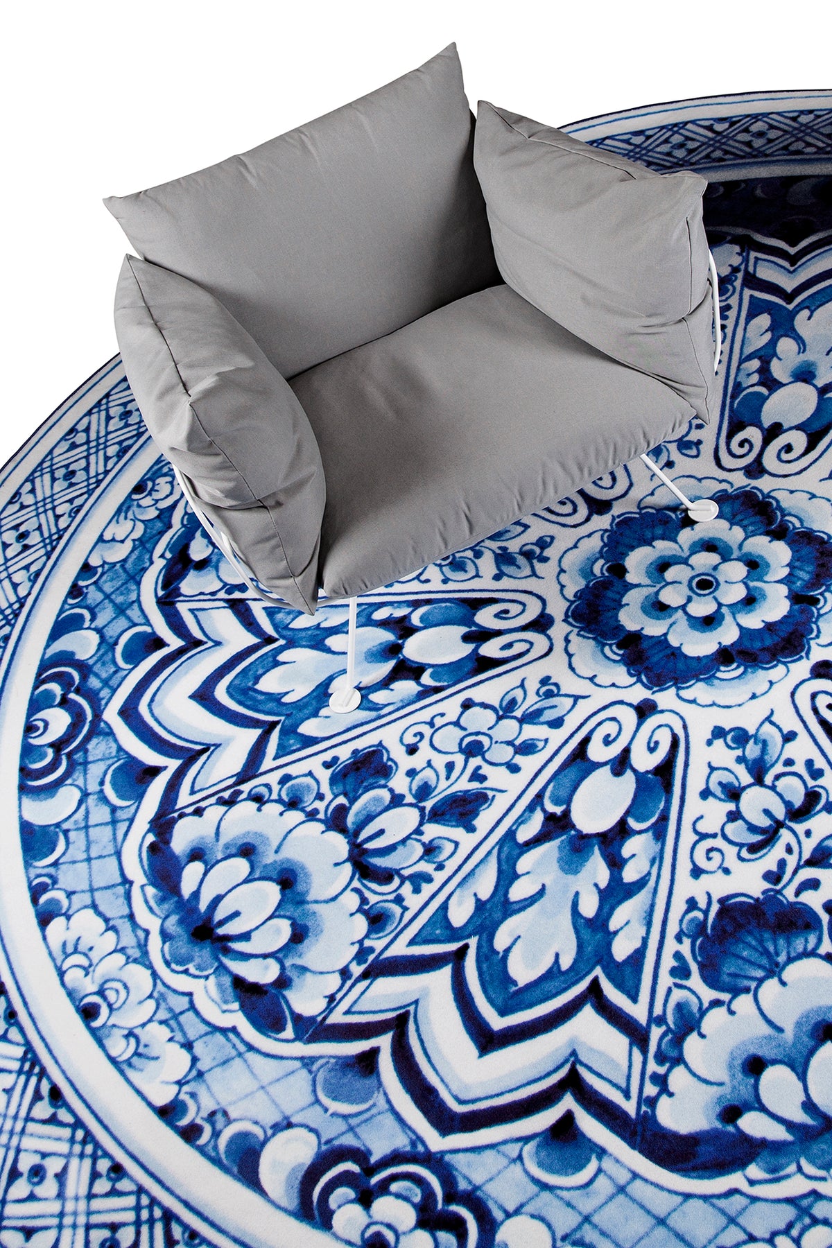 Delft Blue Plate by Marcel Wanders for Moooi Carpets