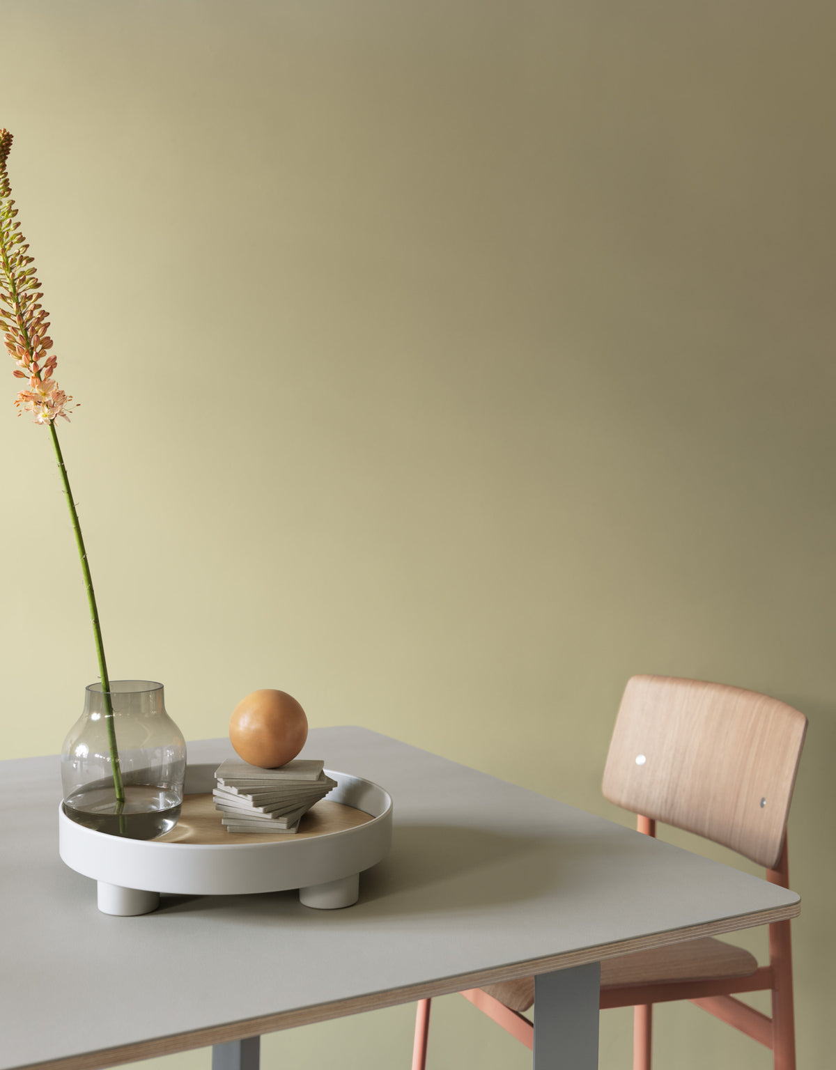 Platform Tray by Muuto