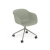 Base pivotante de fauteuil en fibre avec. Roulettes – Shell par Muuto
