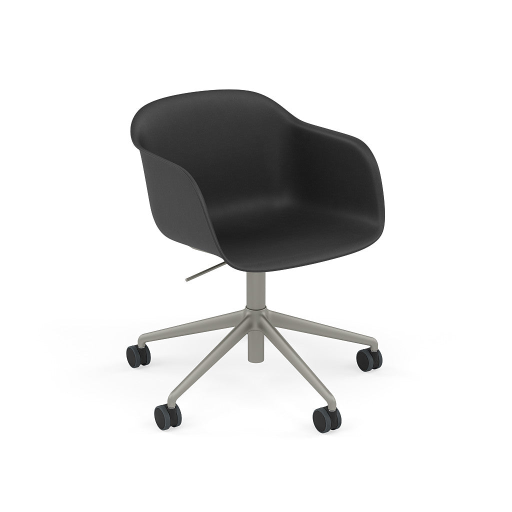Base pivotante de fauteuil en fibre avec. Vérin à gaz et roulettes – Shell par Muuto
