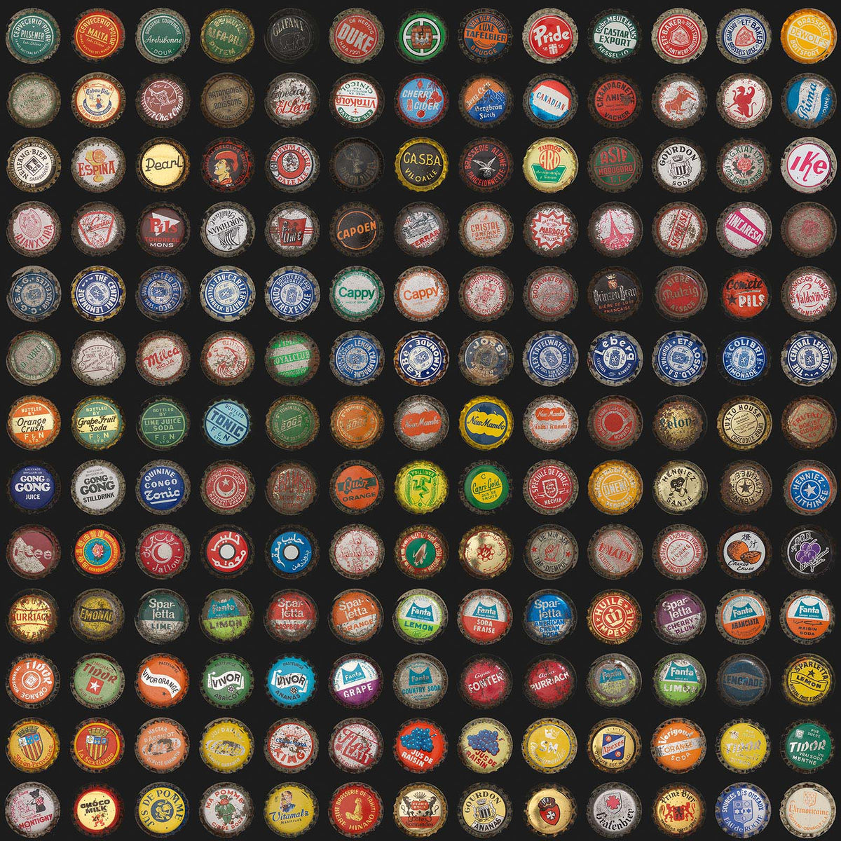 JEE Crown Caps wallpaper by Jeanine Eek Keizer for NLXL