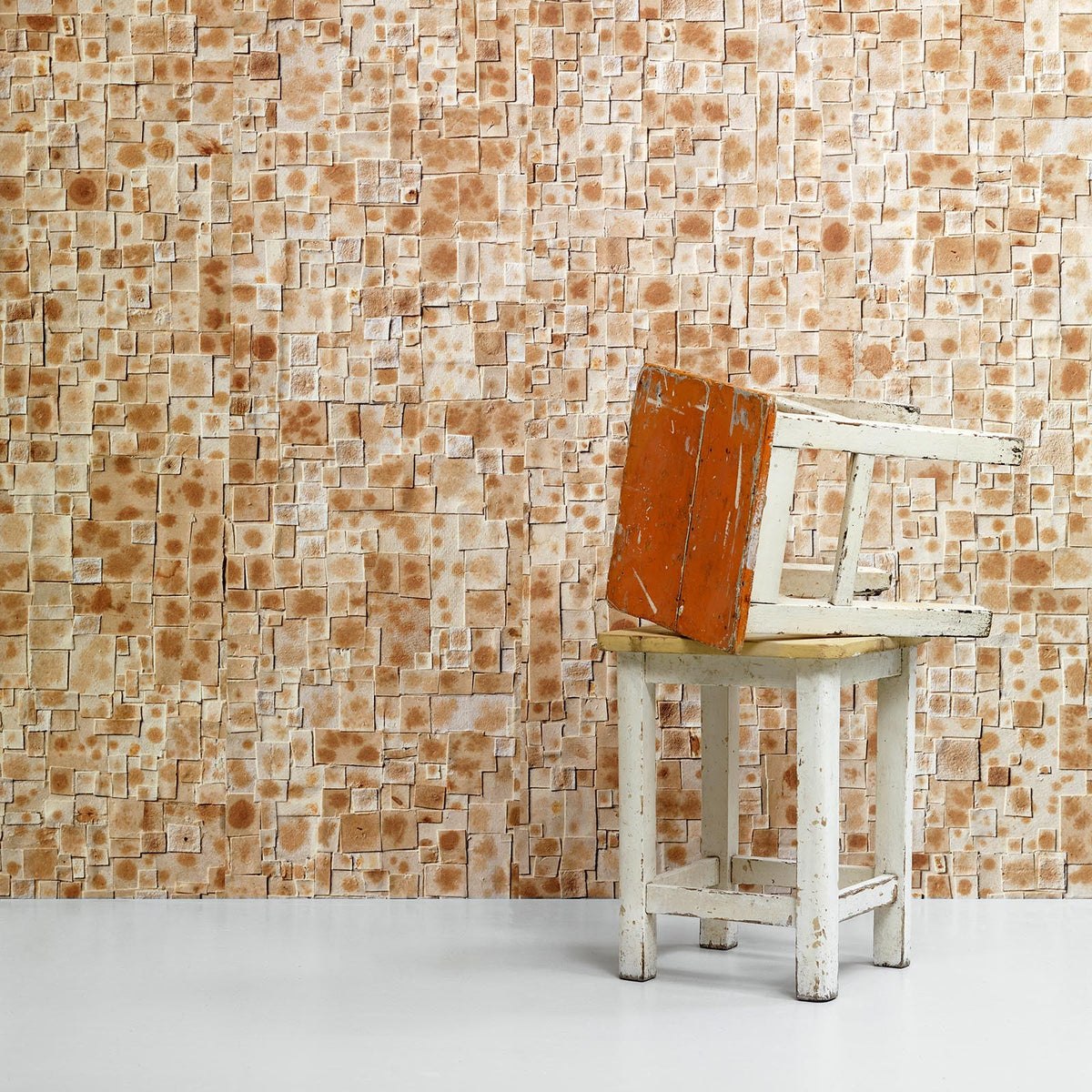 REM-02 Brown Dots Remixed. Wallpaper by Arthur Slenk for NLXL
