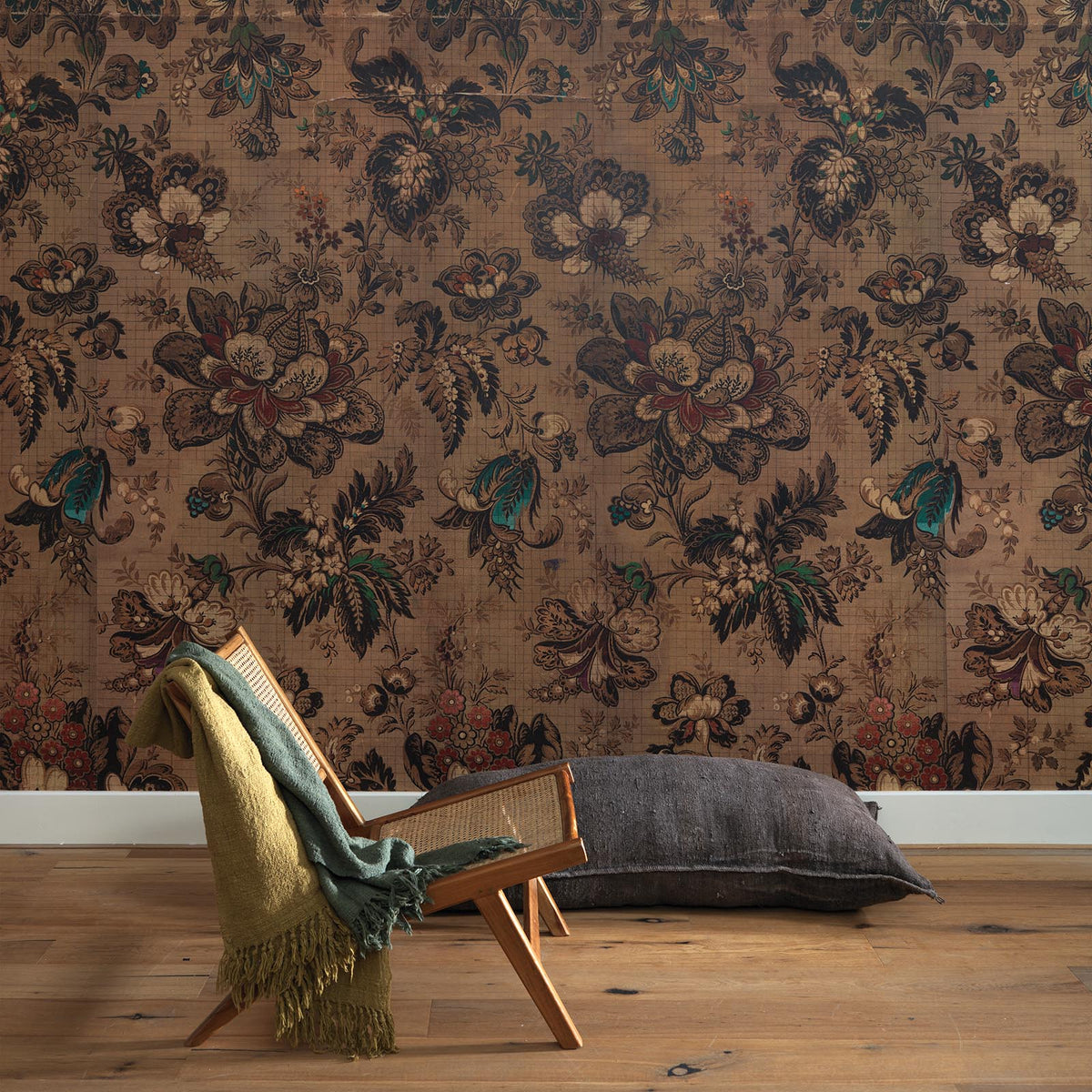 MRV-04 Big Patterns Bogor Wallpaper by Mr & Mrs Vintage for NLXL