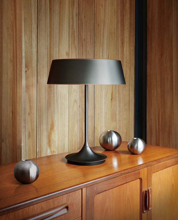 Lampe de table en porcelaine par Seed Design