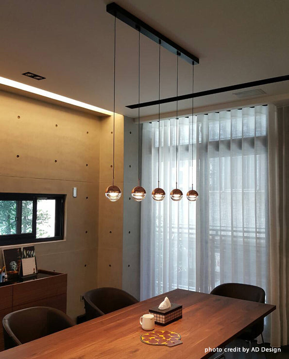Suspension Dora PL5 par Seed Design