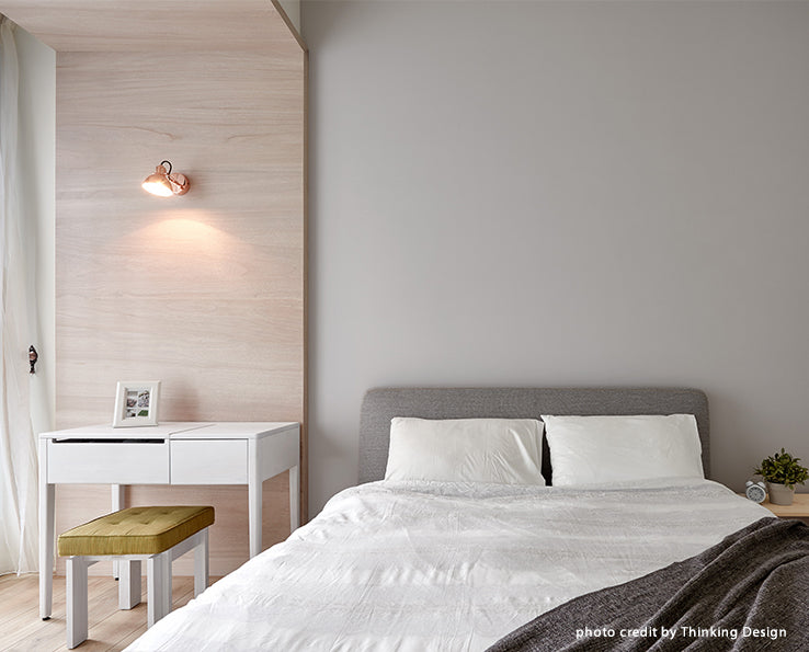 Laito Mini Wall Lamp by Seed Design