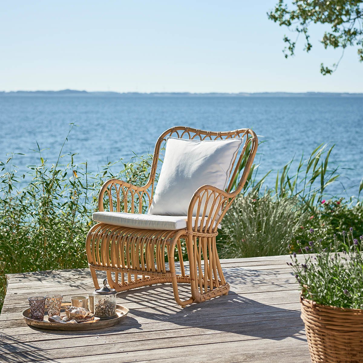 Tulip Exterior Lounge Chair