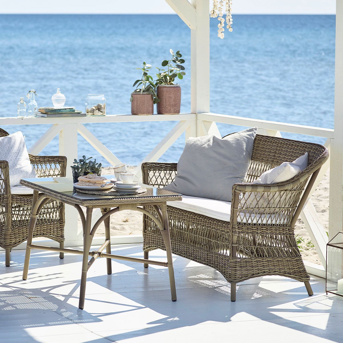 Charlot 2-Seater Garden Sofa by Sika